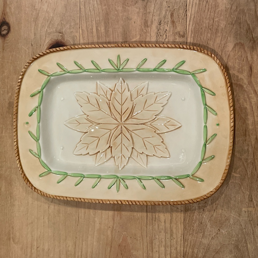 Fitz and Floyd Le Canard Classics VTG neutral leaf 2003 Rectangular Snack Dish